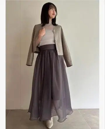 스나이델 SNIDEL 오간자 볼륨 스커트 다크 그레이