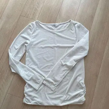 퀄리티 스케이프 화이트 긴팔 T셔츠