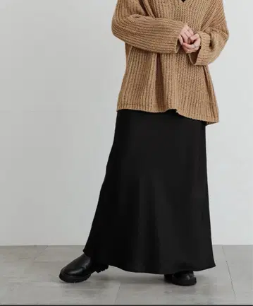 어반 리서치 롱 스커트 S 사이즈