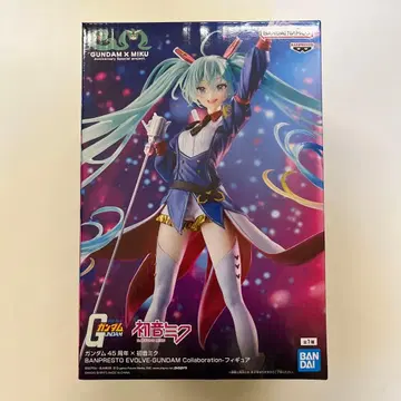 하츠네 미쿠 건담 콜라보 피규어