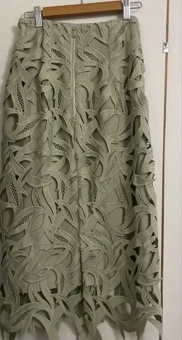 새상품급 CELFORD 민트 그린 타이트 스커트