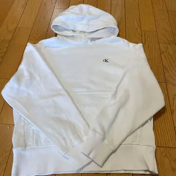cK 화이트 후드 부착 후드티