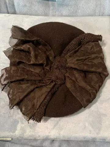 장미색 모자 블랙 리본 포함 베레모