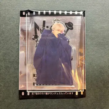 Nissy 274 홀더 블랙 의상