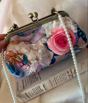 꽃무늬 가마구치 파티 백