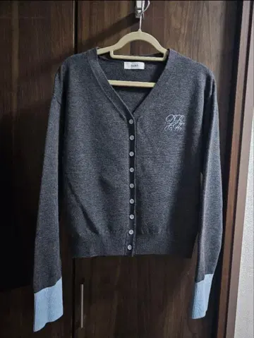 Darich 포인트 컬러 니트 가디건