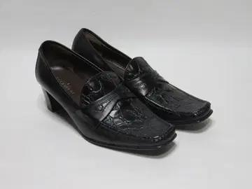 트루사르디 펌프스