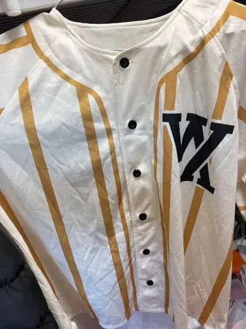 WEST. AWARD T셔츠 10주년을 맞이했다! 요샤츠!!