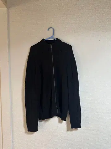 GUESS 블랙 집업 가디건