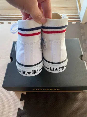 컨버스 올스타 화이트 하이컷 새상품