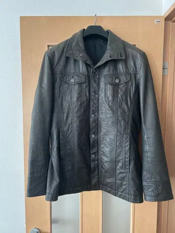 다크 브라운 가죽 롱 자켓