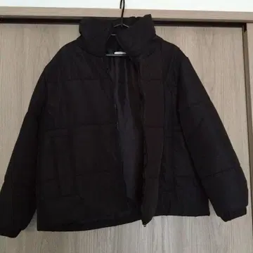 블랙 다운 자켓 L 사이즈