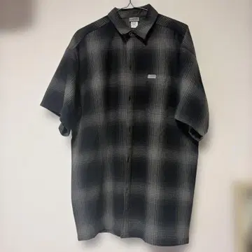 Calitop 반팔 셔츠 L 사이즈 블랙/그레이