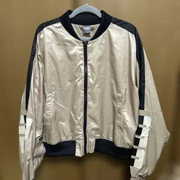 PUMA WINDCELL 자켓 L 사이즈 베이지