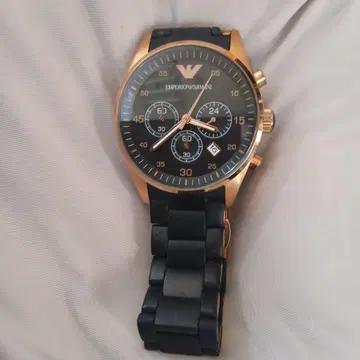 EMPORIO ARMANI 크로노그래프 손목시계