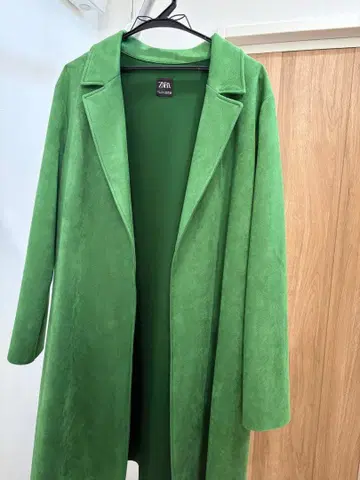 ZARA 그린 롱 코트