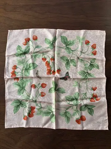 Jim Thompson 딸기와 나비의 스카프 손수건 실크 100%