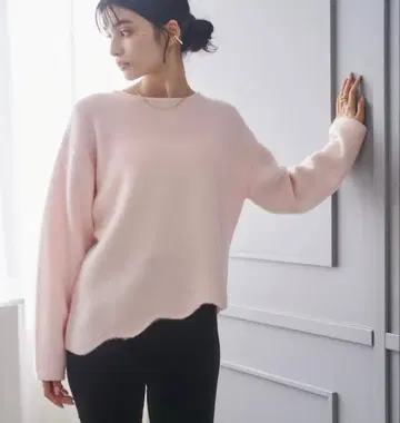 네이비 캐시미어 혼방 스캘럽 니트 핑크