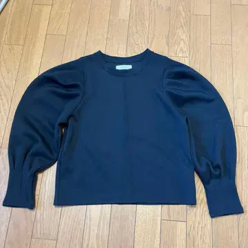 MATURED 마추어드 퍼프 슬리브 상의 블랙 일본제 F 입체 슬리브