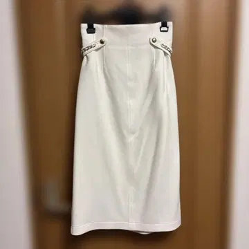 [ 새상품급 ] JUSGLITTY 사이드 체인 타이트 스커트