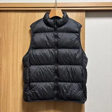 UNIQLO 울트라 라이트 다운 베스트 와이드 퀼트 750 필파워