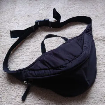 JW ANDERSON 블랙 바디백