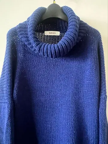 [ 새상품급 중고 초특가 ] sulvam 오버 니트 BLUE