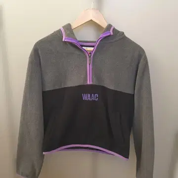 WAAC 후드 부착 플리스 자켓 그레이 블랙 퍼플
