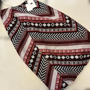 SLY 지오메트릭 패턴 플레어 스커트