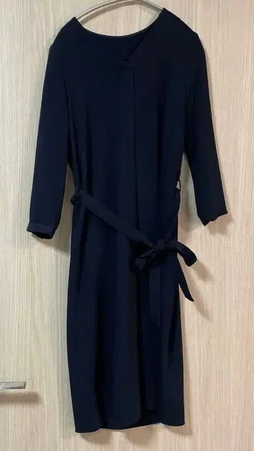 [ 새상품급 ] 노리즈 네이비 V넥 원피스 허리 리본 포함