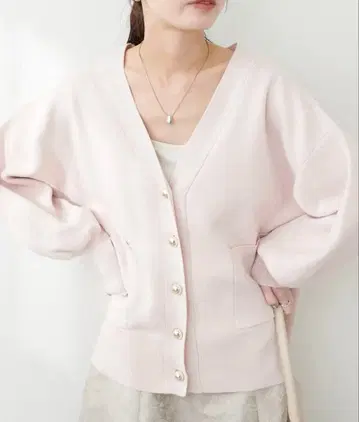 내추럴 꾸뛰르 통통 골드 버튼 미들 가디건 핑크