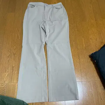 ai 슬랙스 베이지