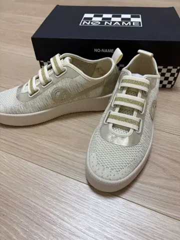 NO NAME 아이보리 스니커즈