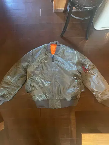 ALPHA INDUSTRIES 플라이트 자켓 올리브 그린 미사용품