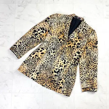 LEONARD 총 애니멀 무늬 테일러드 자켓 사이즈 13*LD805