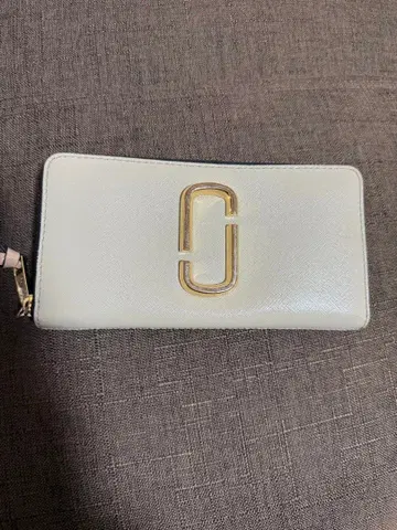 Marc Jacobs 화이트 장지갑
