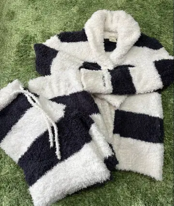 새상품급 젤라피케 셋업