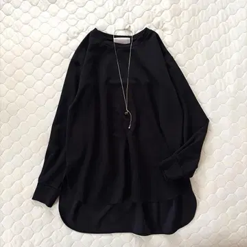 [ 인기 상품 ] BEARDSLEY T 블라우스 블랙