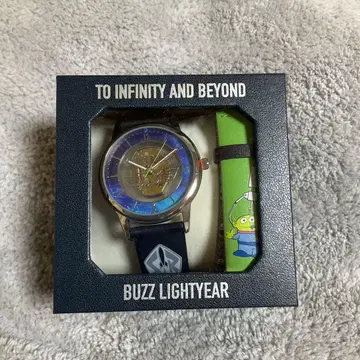 버즈 라이트이어 시계 세트