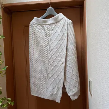 KBF 케이블 니트 스커트