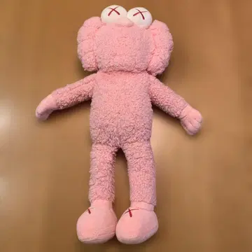 KAWS BFF Pink Plush 봉제 인형 2/1까지 가격 인하
