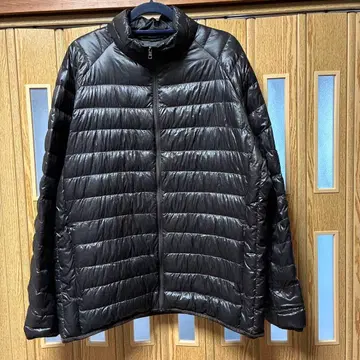 유니클로 울트라 라이트 다운 사이즈 XL