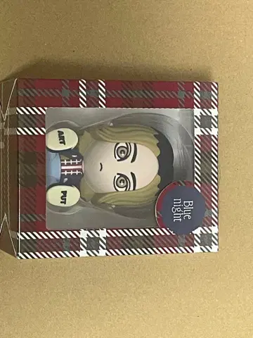 Blue night 캐릭터 피규어