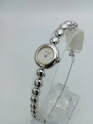 SEIKO SSBZ007 실버 손목시계