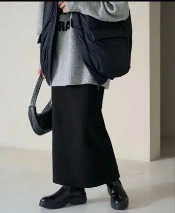 [ 미사용 ] 프레임워크 총침 타이트 스커트 M