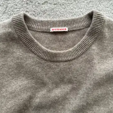 RYETENDER 그레이 크루넥 스웨터 라이텐더