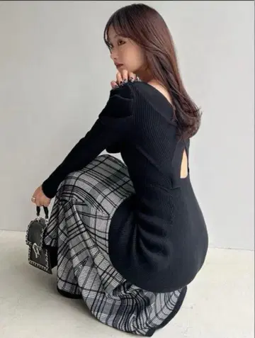 리젝시 시어 체크 니트 원피스