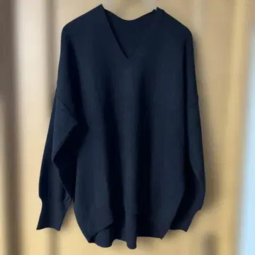 야와모치 얀 V넥 니트 스웨터 블랙