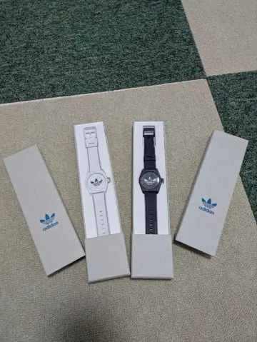 adidas 스포츠 워치 2개 세트 화이트 블랙