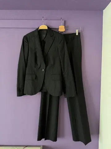 더 수트 컴퍼니 스트라이프 수트